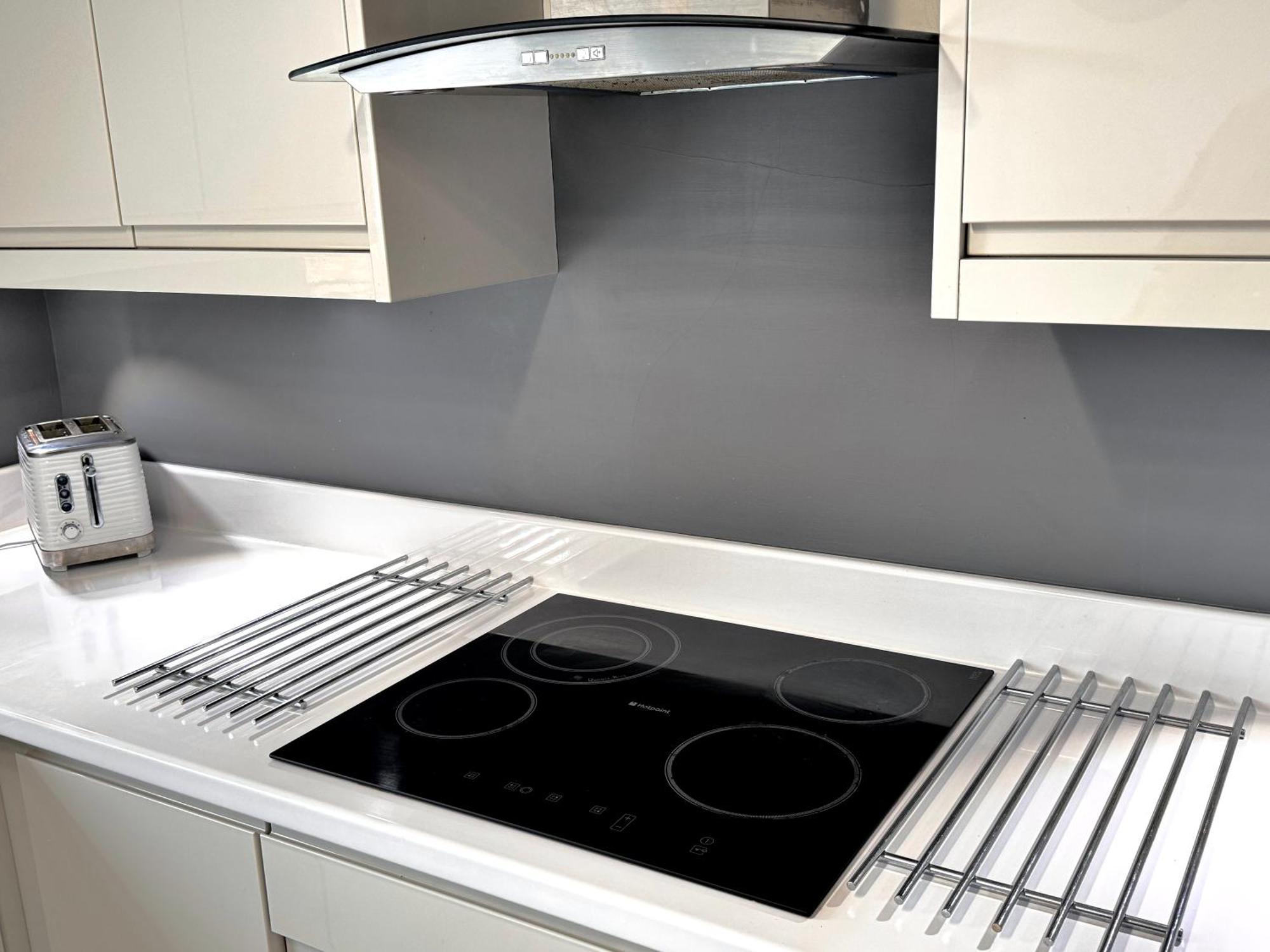 Apartment Victoria With Free Parking Scarborough Extérieur photo