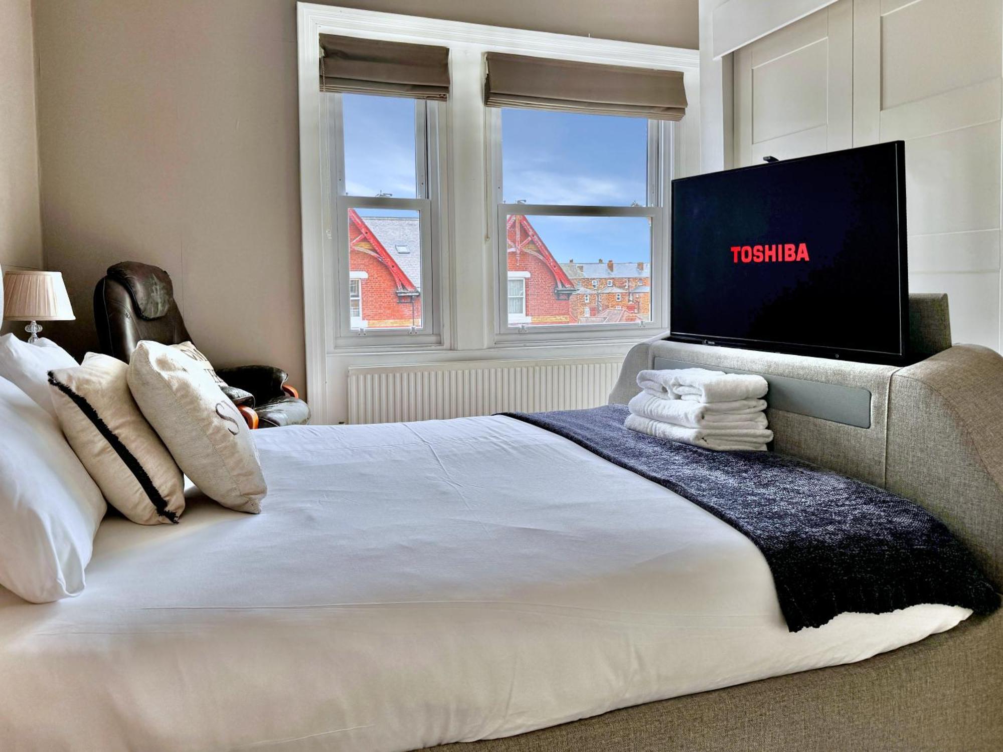 Apartment Victoria With Free Parking Scarborough Extérieur photo