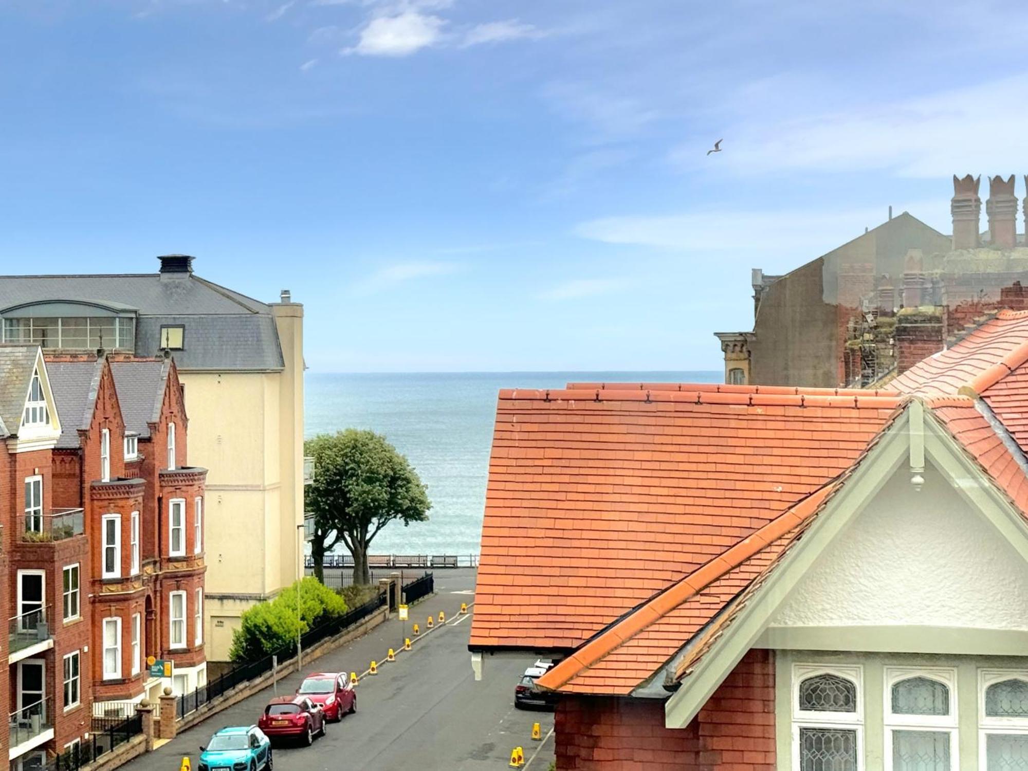 Apartment Victoria With Free Parking Scarborough Extérieur photo